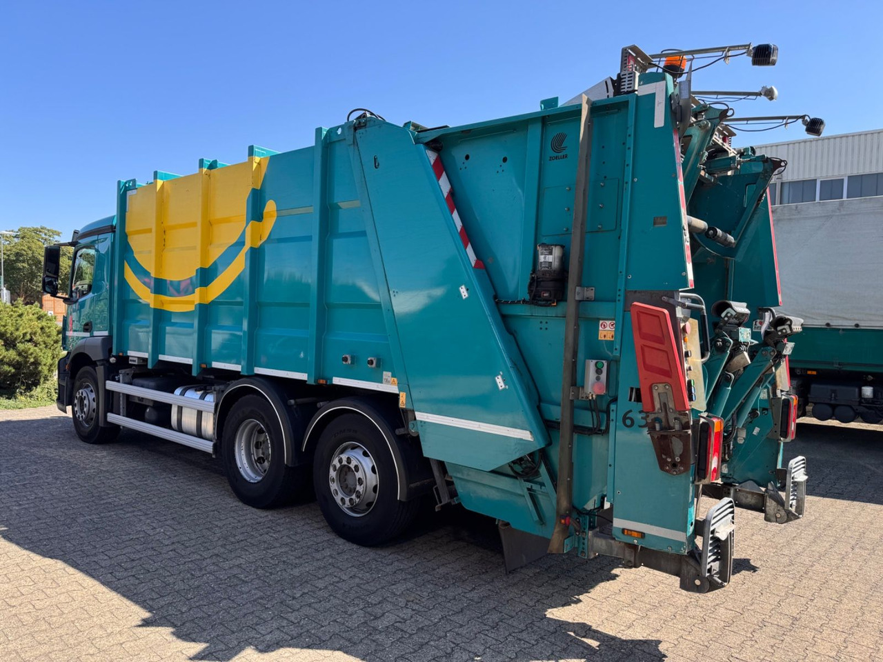 Mercedes-Benz 2533 Antos Müllwagen Zöller ATM bei 90Tkm - Боклукчийска кола: снимка 5 Mercedes-Benz 2533 Antos Müllwagen Zöller ATM bei 90Tkm - Боклукчийска кола: снимка 5