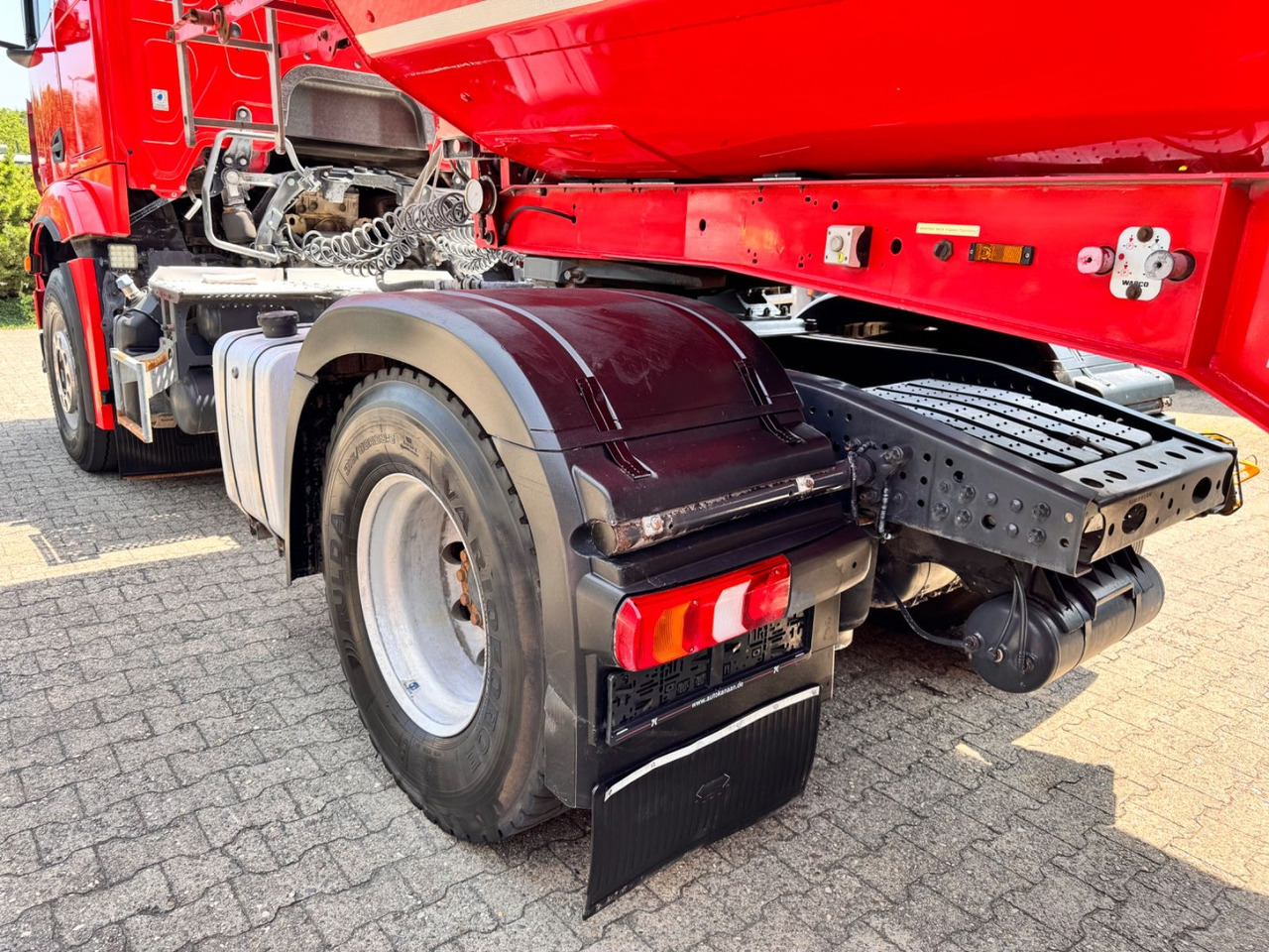 Mercedes-Benz 1846 Actros LS Kipphydraulik Alcoa TÜV NEU - Влекач: снимка 4 Mercedes-Benz 1846 Actros LS Kipphydraulik Alcoa TÜV NEU - Влекач: снимка 4