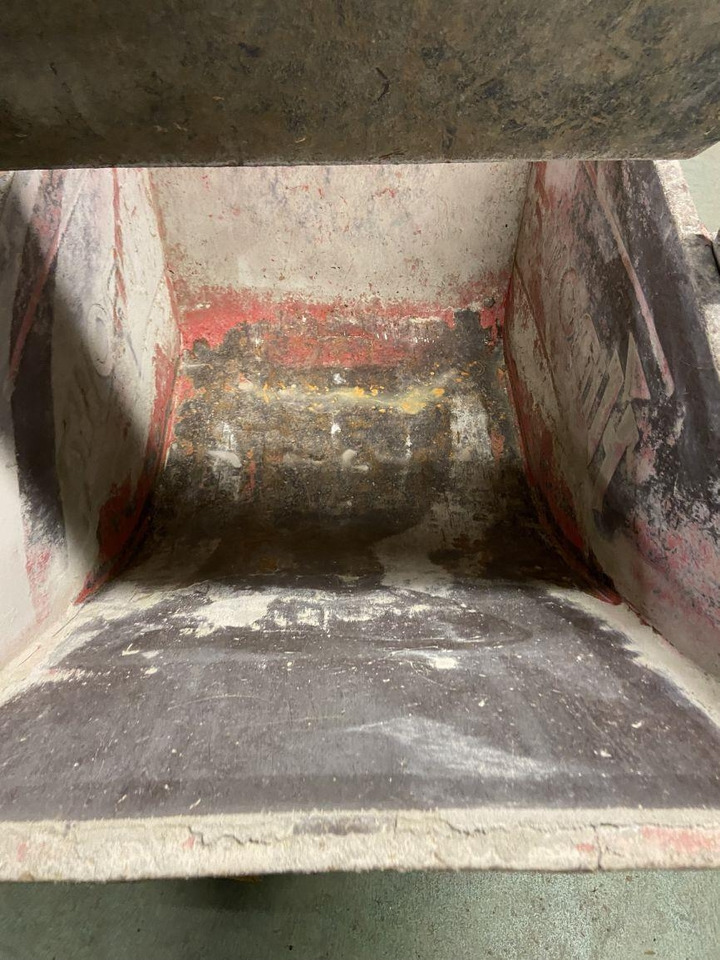 Hinowa HS1102 (4350) - Мини самосвал: снимка 2 Hinowa HS1102 (4350) - Мини самосвал: снимка 2