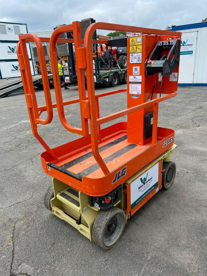 JLG 1230 ES (10150) - Ножична работна платформа: снимка 5 JLG 1230 ES (10150) - Ножична работна платформа: снимка 5