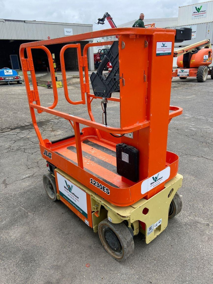 JLG 1230 ES (10150) - Ножична работна платформа: снимка 4 JLG 1230 ES (10150) - Ножична работна платформа: снимка 4