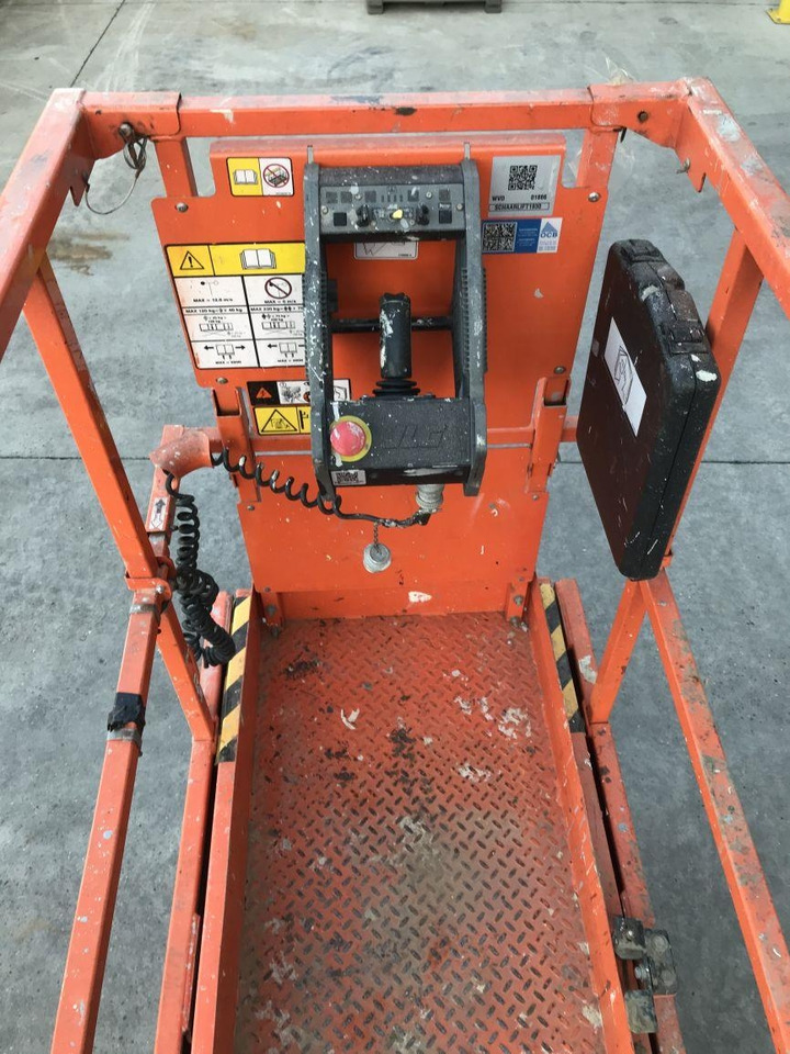 JLG 1930ES (1886) - Ножична работна платформа: снимка 4 JLG 1930ES (1886) - Ножична работна платформа: снимка 4