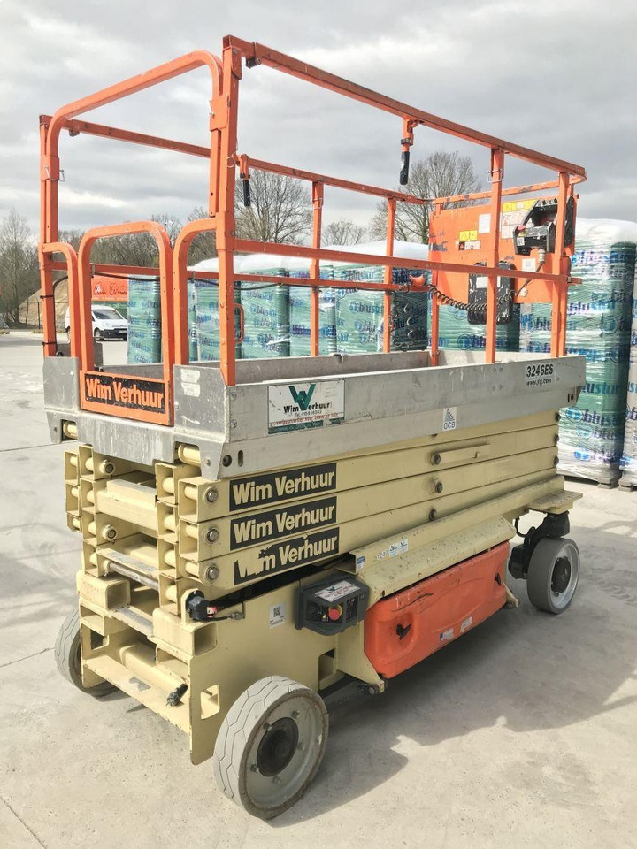 JLG 3246ES (1240) - Ножична работна платформа: снимка 4 JLG 3246ES (1240) - Ножична работна платформа: снимка 4