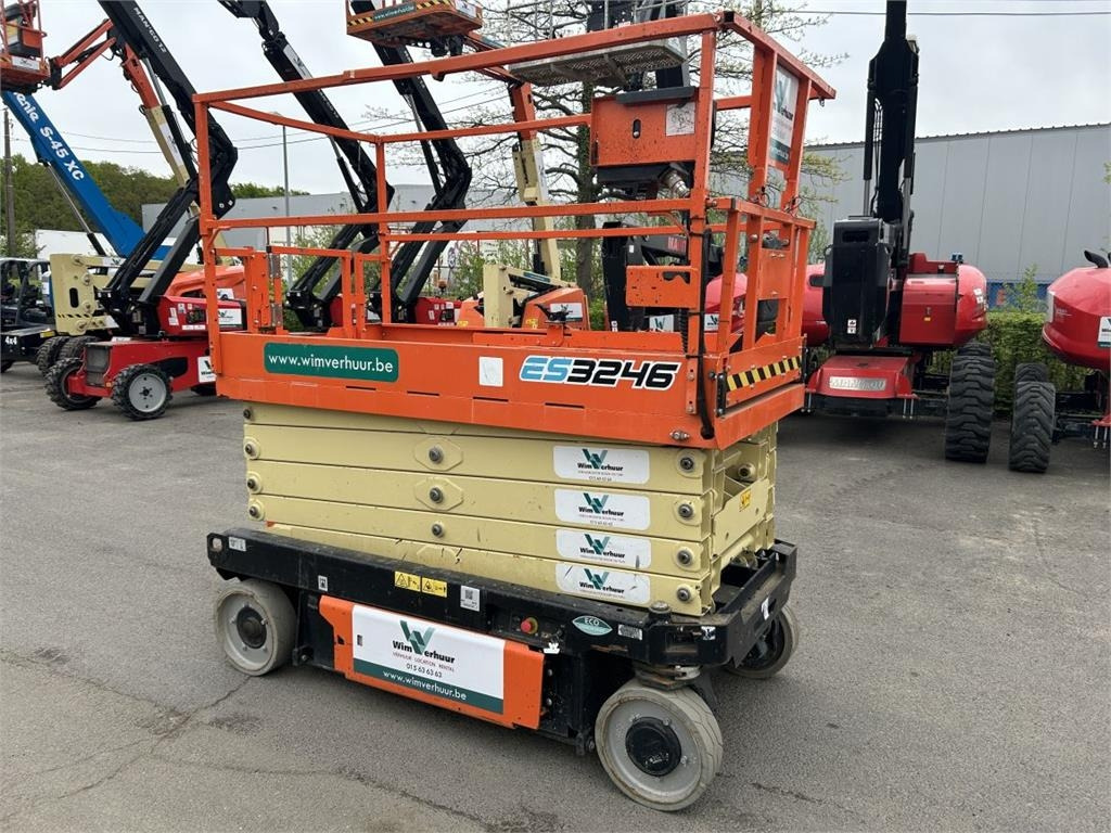 JLG 3246ES (6778) - Ножична работна платформа: снимка 5 JLG 3246ES (6778) - Ножична работна платформа: снимка 5