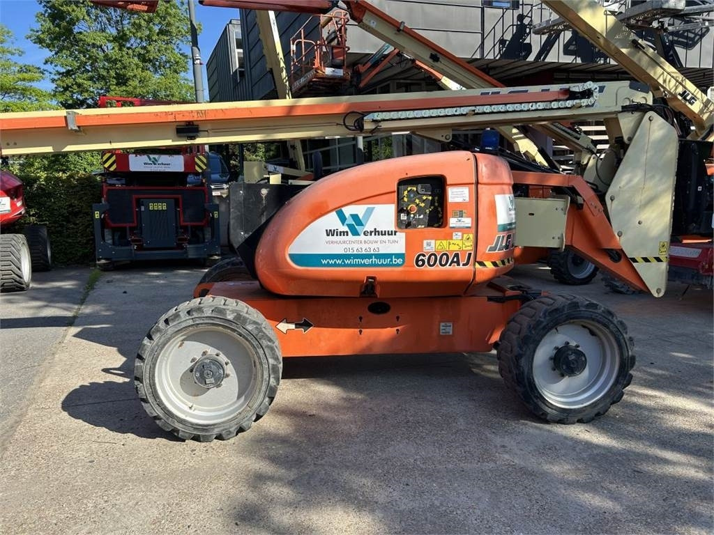 JLG 600 AJ (3218) - Артикулираща платформа: снимка 2 JLG 600 AJ (3218) - Артикулираща платформа: снимка 2
