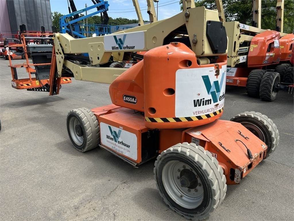 JLG E450AJ (2005) - Артикулираща платформа: снимка 3 JLG E450AJ (2005) - Артикулираща платформа: снимка 3