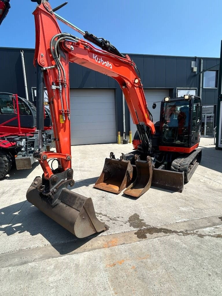 Kubota KX 080-4 - Мини багер: снимка 3 Kubota KX 080-4 - Мини багер: снимка 3
