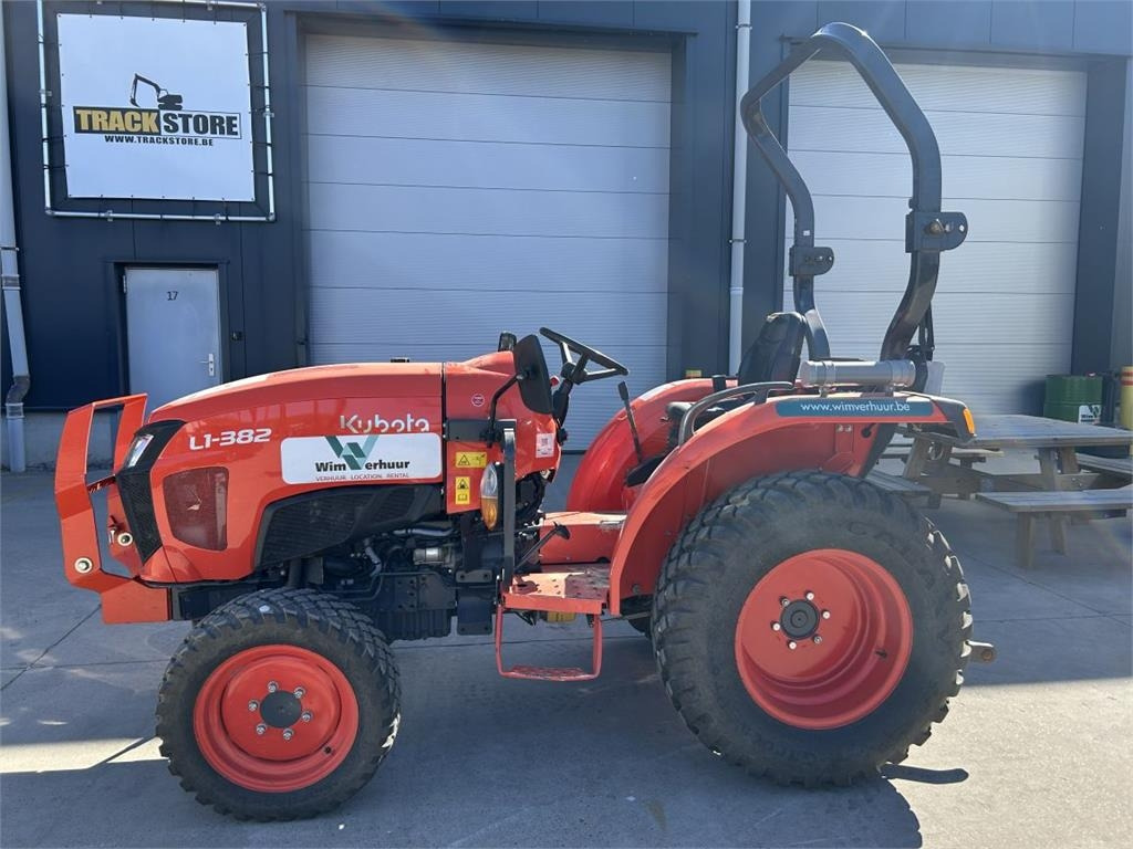 Kubota L1-382 (5283) - Трактор за комунални дейности: снимка 1 Kubota L1-382 (5283) - Трактор за комунални дейности: снимка 1