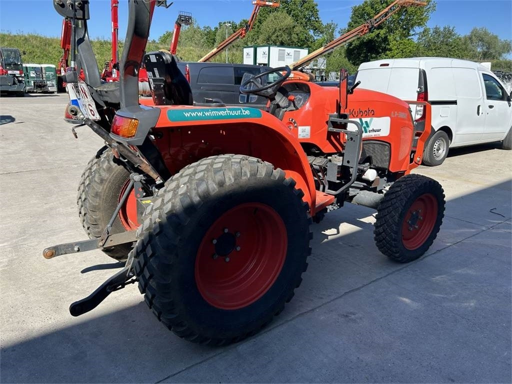 Kubota L1-382 (5283) - Трактор за комунални дейности: снимка 5 Kubota L1-382 (5283) - Трактор за комунални дейности: снимка 5