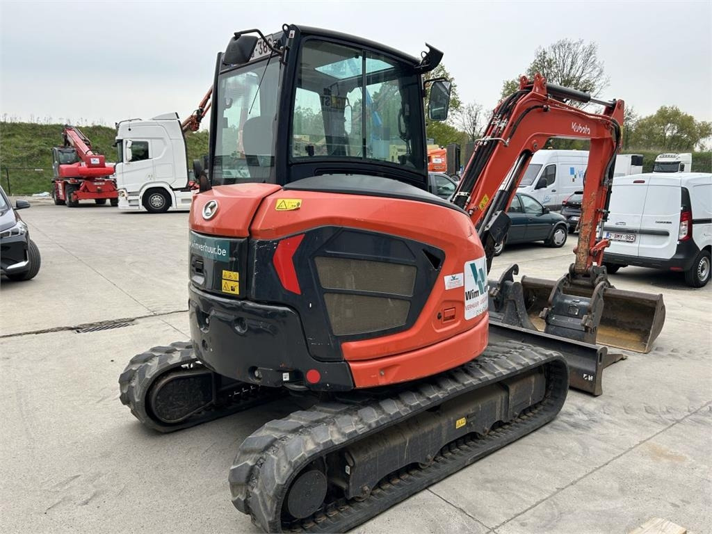 Kubota U50-5 (5024) - Мини багер: снимка 3 Kubota U50-5 (5024) - Мини багер: снимка 3