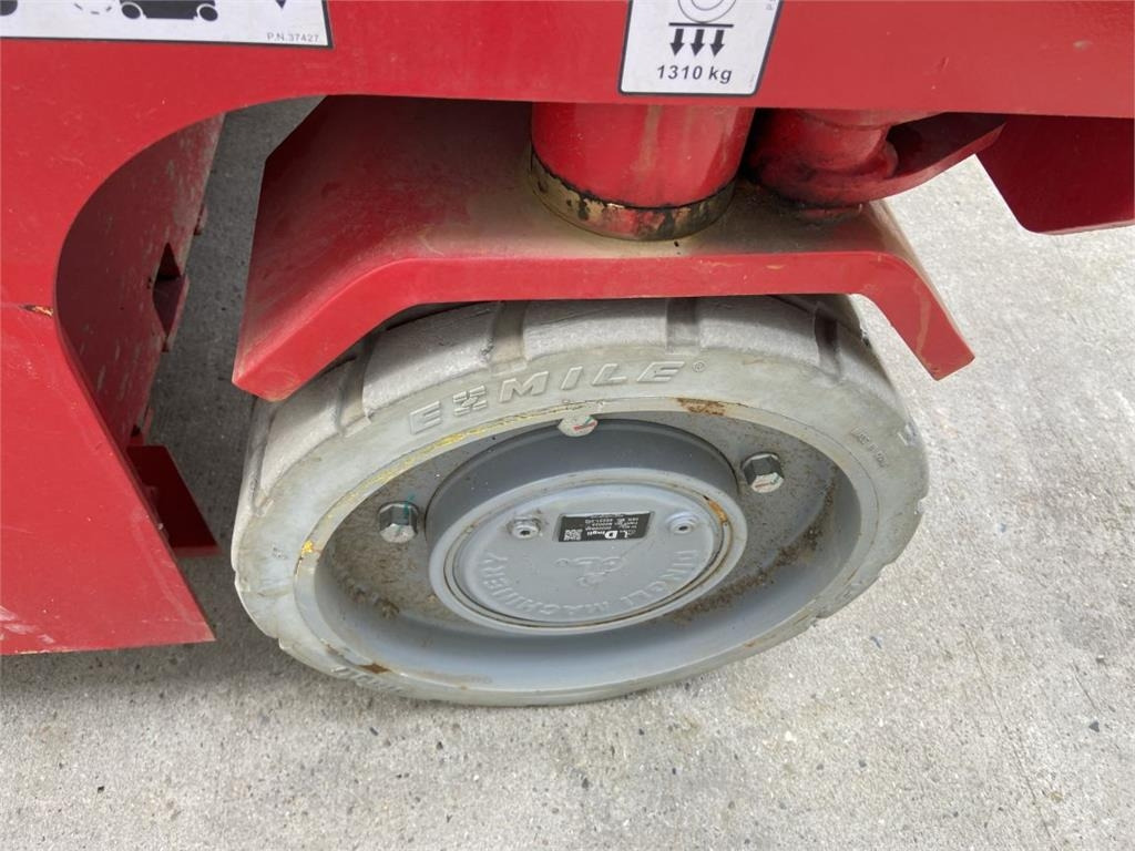 Ножична работна платформа Magni ES1212AC (6444): снимка 7 Ножична работна платформа Magni ES1212AC (6444): снимка 7