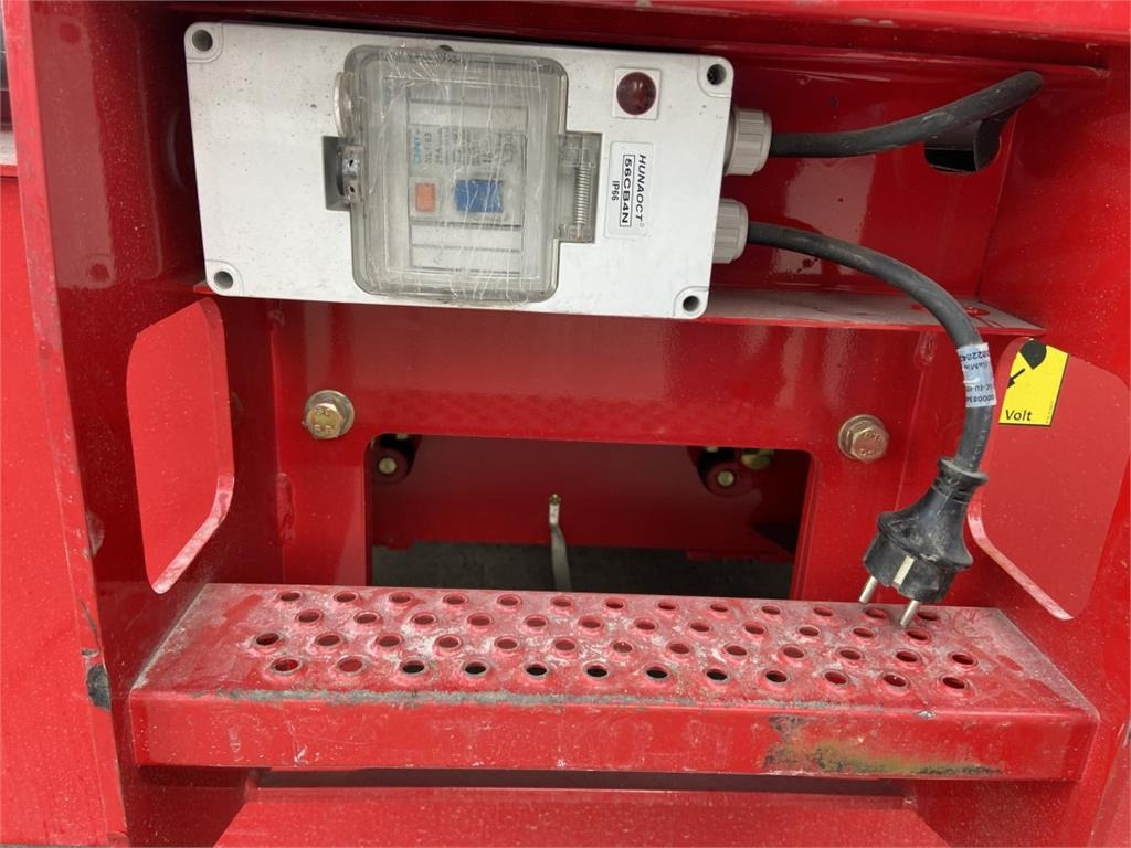 Magni ES1612ACP (7896) - Ножична работна платформа: снимка 4 Magni ES1612ACP (7896) - Ножична работна платформа: снимка 4