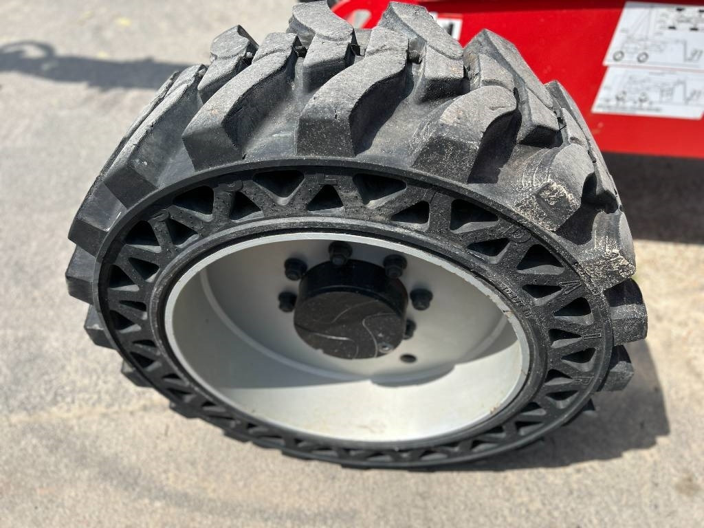 Артикулираща платформа Manitou 200 ATJ RC: снимка 17
