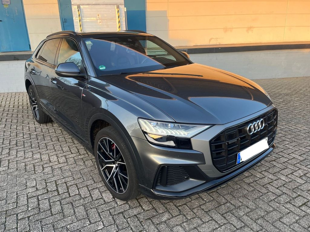 Audi Q8 50 TDI quattro tiptronic 22 Zoll*3xSline*Pano Audi Q8 50 TDI quattro tiptronic 22 Zoll*3xSline*Pano - Джип: снимка 1 Audi Q8 50 TDI quattro tiptronic 22 Zoll*3xSline*Pano Audi Q8 50 TDI quattro tiptronic 22 Zoll*3xSline*Pano - Джип: снимка 1