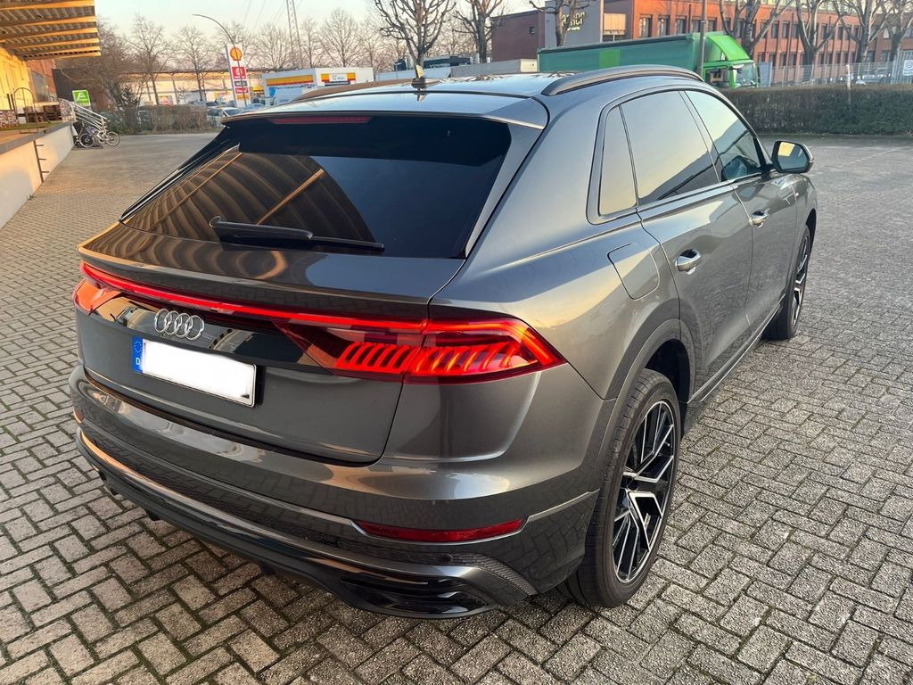 Audi Q8 50 TDI quattro tiptronic 22 Zoll*3xSline*Pano - Джип: снимка 2 Audi Q8 50 TDI quattro tiptronic 22 Zoll*3xSline*Pano - Джип: снимка 2