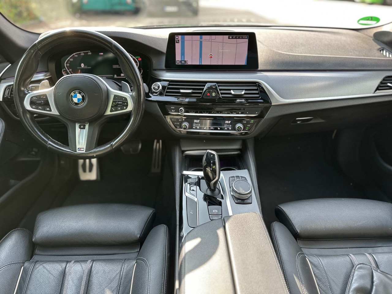 BMW M 540d xD Touring A*M Sport*HuD*20 Zoll*Pano*LED - Комби: снимка 3 BMW M 540d xD Touring A*M Sport*HuD*20 Zoll*Pano*LED - Комби: снимка 3