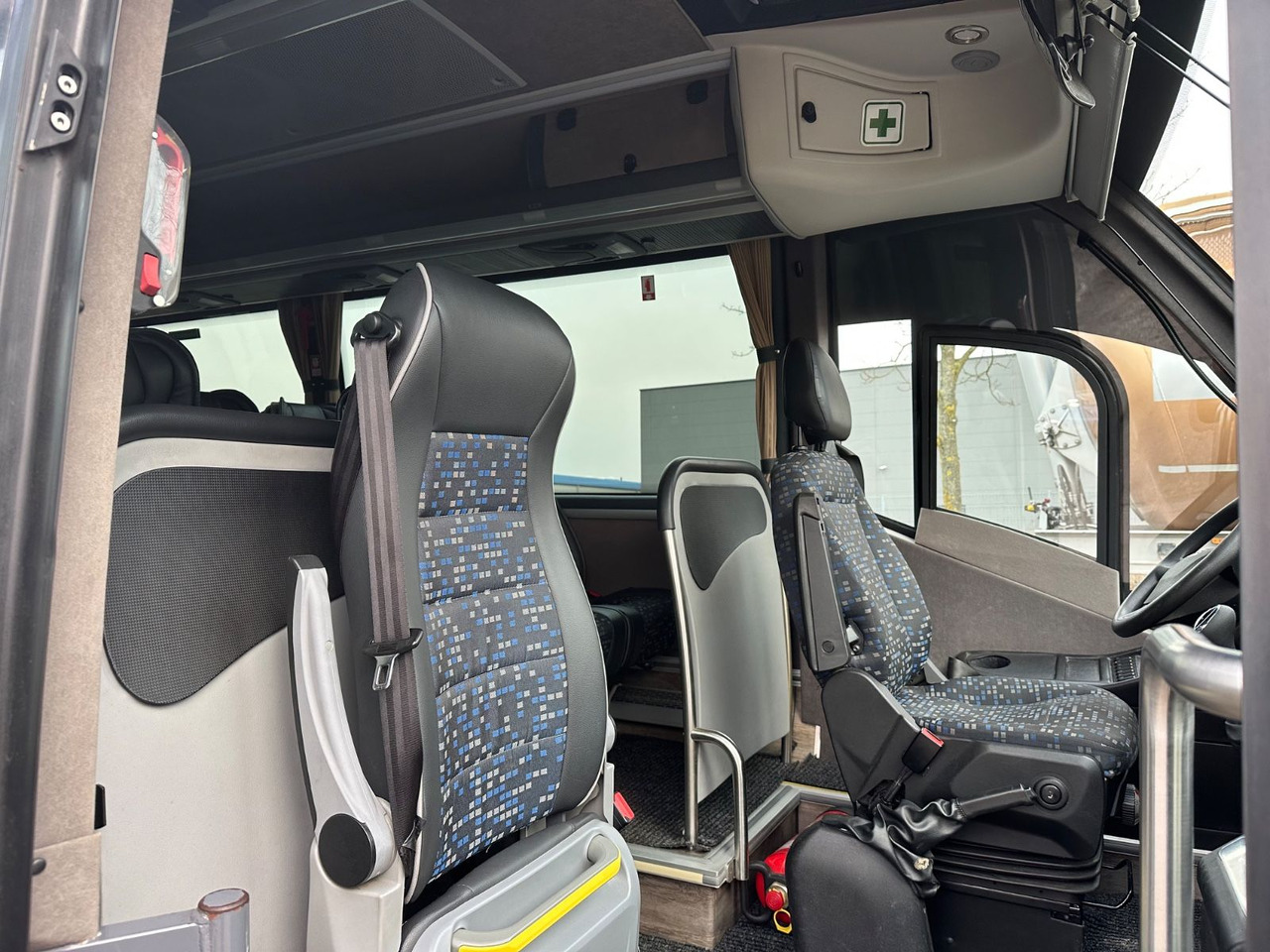 Микробус, Пътнически бус Iveco Atomic AN21 (wenig Km*7.2t) Rosero/ Rapido: снимка 9 Микробус, Пътнически бус Iveco Atomic AN21 (wenig Km*7.2t) Rosero/ Rapido: снимка 9