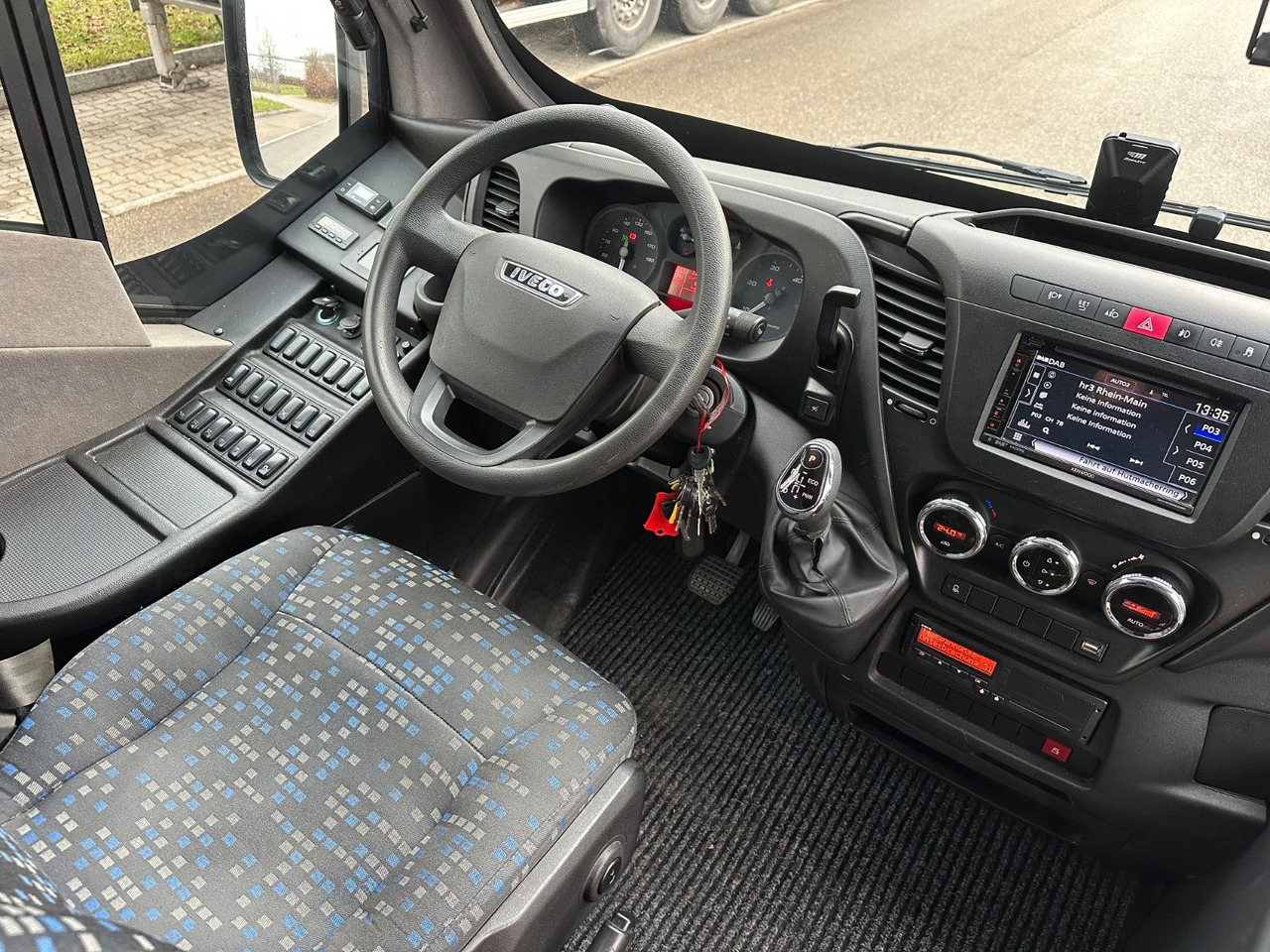 Iveco Atomic AN21 (wenig Km*7.2t) Rosero/ Rapido - Микробус, Пътнически бус: снимка 3 Iveco Atomic AN21 (wenig Km*7.2t) Rosero/ Rapido - Микробус, Пътнически бус: снимка 3