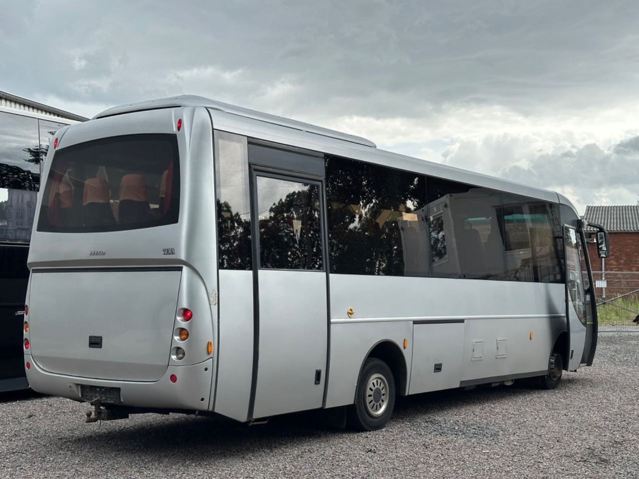 Iveco Kapena Tema 100 (32*Sitze*DE*TOP*Schalt) O510 Iveco Kapena Tema 100 , O 510, 818, Rapido - Микробус, Пътнически бус: снимка 2 Iveco Kapena Tema 100 (32*Sitze*DE*TOP*Schalt) O510 Iveco Kapena Tema 100 , O 510, 818, Rapido - Микробус, Пътнически бус: снимка 2