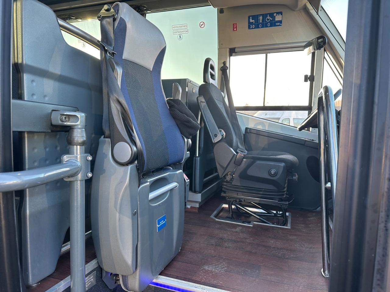 Iveco Maximo 70c18 (TOP*7.5t) Rosero/ Rapido - Микробус, Пътнически бус: снимка 3 Iveco Maximo 70c18 (TOP*7.5t) Rosero/ Rapido - Микробус, Пътнически бус: снимка 3