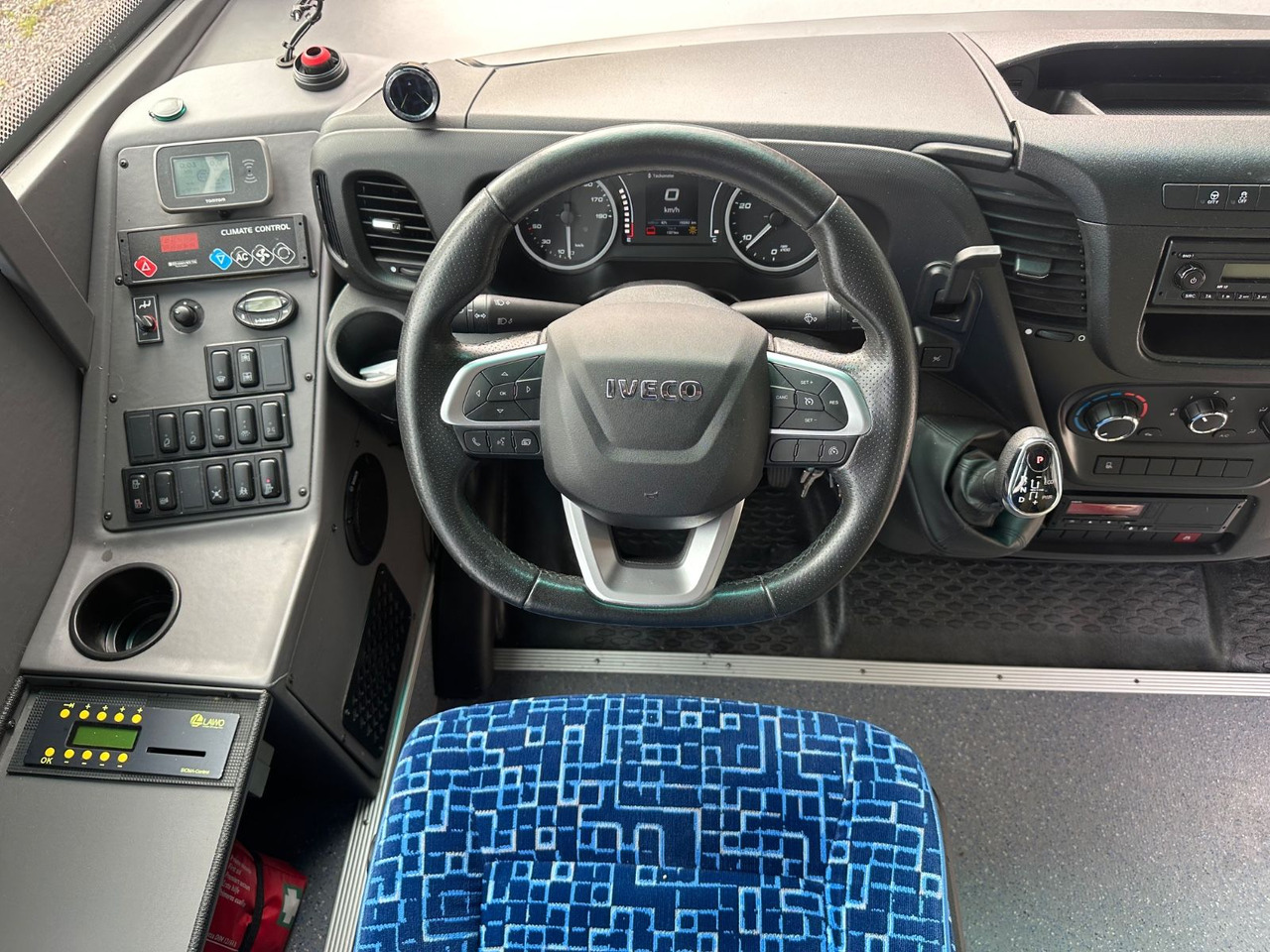 Лизинг на  Iveco Rapido 70C18 (wenig Km*7.2t*33 Sitze) Rosero Iveco Rapido 70C18 (wenig Km*7.2t*33 Sitze) Rosero: снимка 9