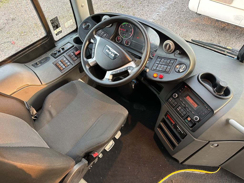 MAN R 13 Lion´s Regio 59 Sitze*TOP*DE - Междуградски автобус: снимка 5 MAN R 13 Lion´s Regio 59 Sitze*TOP*DE - Междуградски автобус: снимка 5
