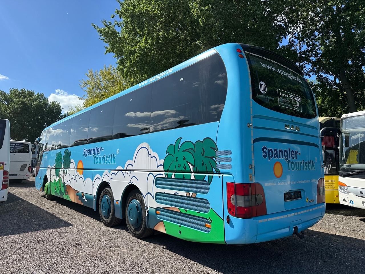 MAN R08 Lions Coach L (60 Sitze*Schalt) - Туристически автобус: снимка 2 MAN R08 Lions Coach L (60 Sitze*Schalt) - Туристически автобус: снимка 2