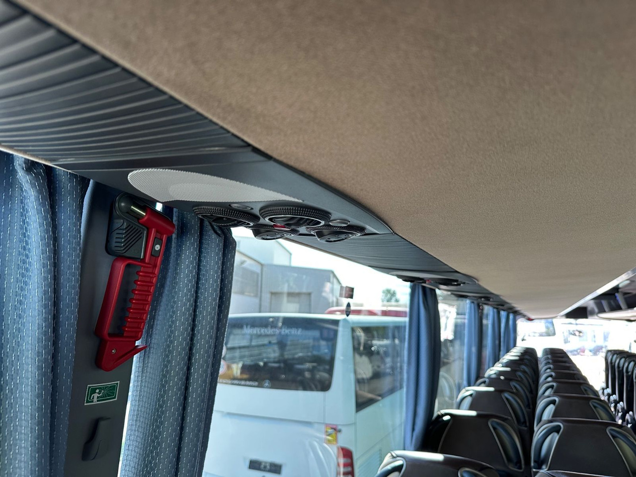 Туристически автобус MAN R08 Lions Coach L (60 Sitze*Schalt): снимка 25