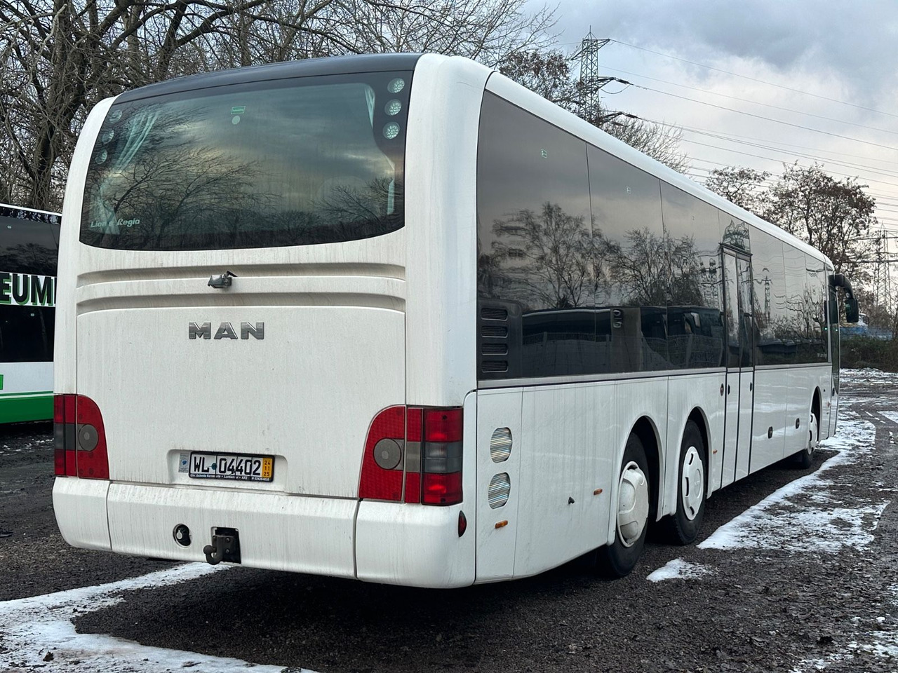 MAN R13 Lions Regio L (65Sitze*251 tKm) - Междуградски автобус: снимка 2 MAN R13 Lions Regio L (65Sitze*251 tKm) - Междуградски автобус: снимка 2