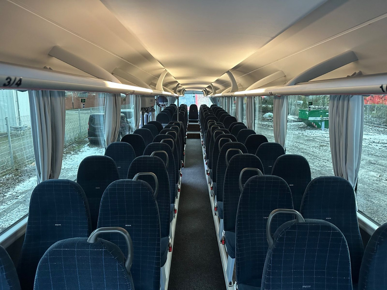 MAN R13 Lions Regio L (65Sitze*251 tKm) - Междуградски автобус: снимка 5 MAN R13 Lions Regio L (65Sitze*251 tKm) - Междуградски автобус: снимка 5