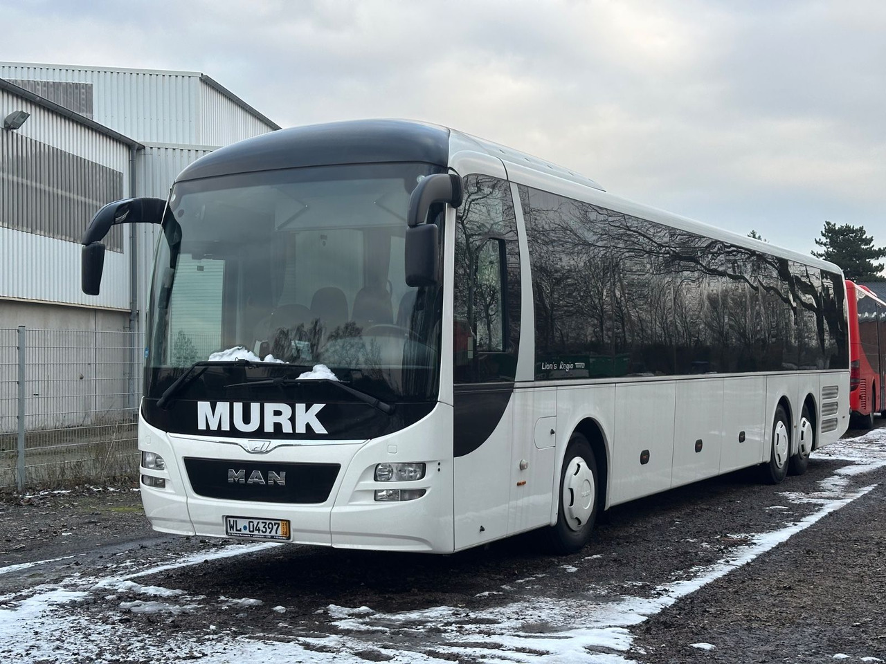 MAN R13 Lions Regio L (65Sitze*251 tKm) - Междуградски автобус: снимка 1 MAN R13 Lions Regio L (65Sitze*251 tKm) - Междуградски автобус: снимка 1