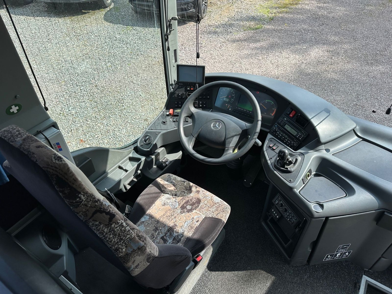 Mercedes-Benz O 350 Tourismo RH-M/2A (58 Sitze*WC*TOP) - Туристически автобус: снимка 5 Mercedes-Benz O 350 Tourismo RH-M/2A (58 Sitze*WC*TOP) - Туристически автобус: снимка 5