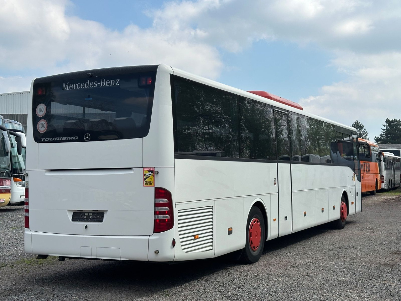 Mercedes-Benz O 350 Tourismo RH-M/2A (58 Sitze*WC*TOP) - Туристически автобус: снимка 2 Mercedes-Benz O 350 Tourismo RH-M/2A (58 Sitze*WC*TOP) - Туристически автобус: снимка 2