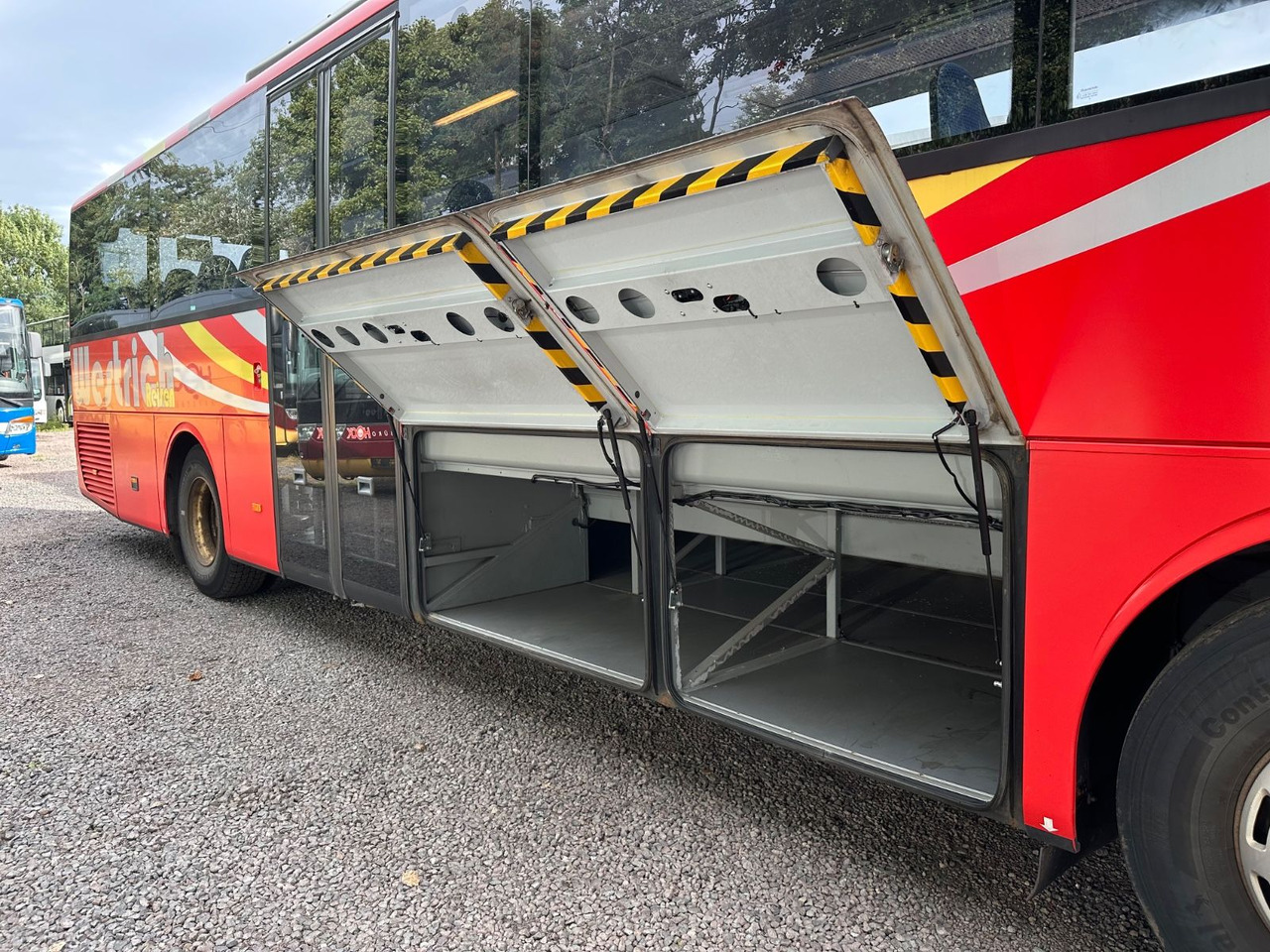 Mercedes-Benz O550 Integro (56 Sitze*Klima*Schalt) - Междуградски автобус: снимка 5 Mercedes-Benz O550 Integro (56 Sitze*Klima*Schalt) - Междуградски автобус: снимка 5