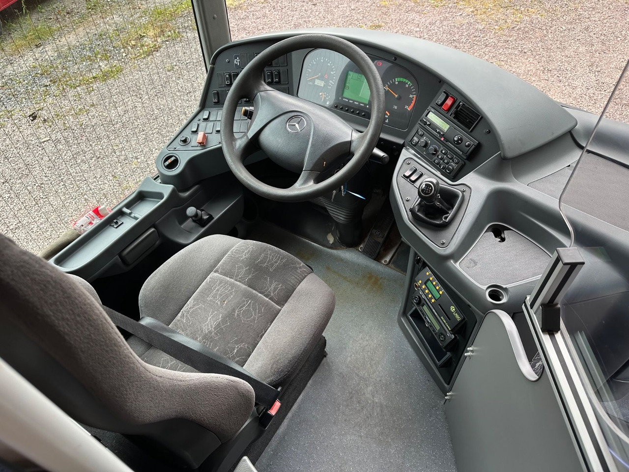 Mercedes-Benz O550 Integro (56 Sitze*Klima*Schalt) - Междуградски автобус: снимка 5 Mercedes-Benz O550 Integro (56 Sitze*Klima*Schalt) - Междуградски автобус: снимка 5