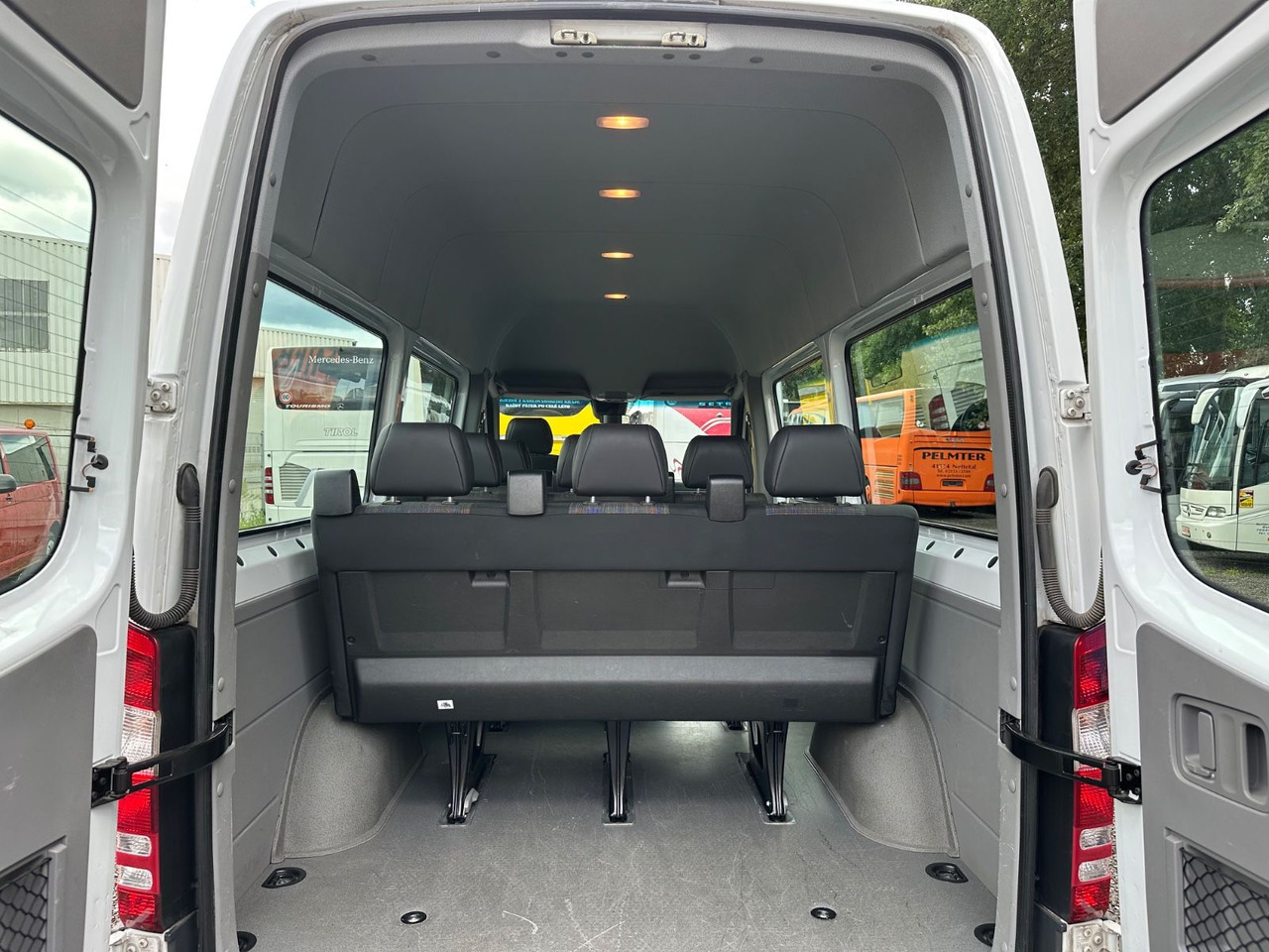 Mercedes-Benz Sprinter 313 CDi (DE*Klima*3,2t) - Микробус, Пътнически бус: снимка 3 Mercedes-Benz Sprinter 313 CDi (DE*Klima*3,2t) - Микробус, Пътнически бус: снимка 3