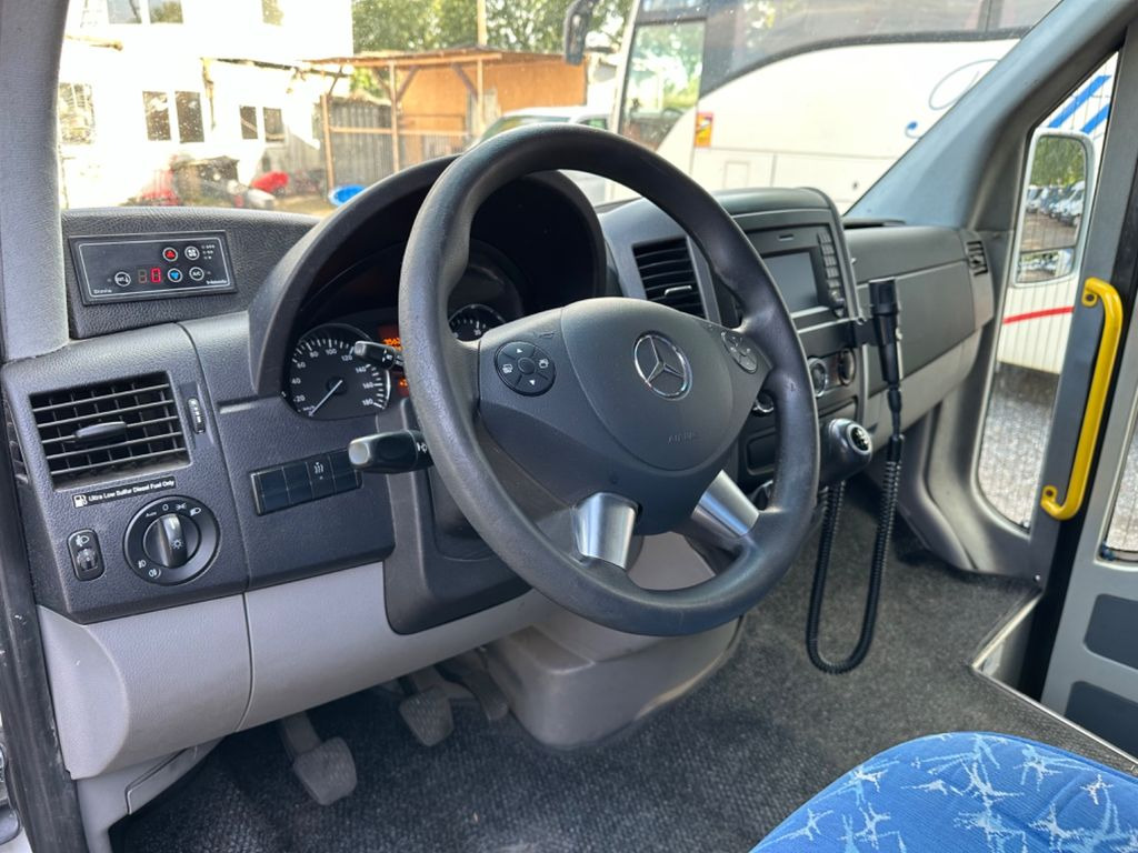 Mercedes-Benz Sprinter 519 CDi (DE*Klimaanlage*Reise*Schalt) - Микробус, Пътнически бус: снимка 4 Mercedes-Benz Sprinter 519 CDi (DE*Klimaanlage*Reise*Schalt) - Микробус, Пътнически бус: снимка 4