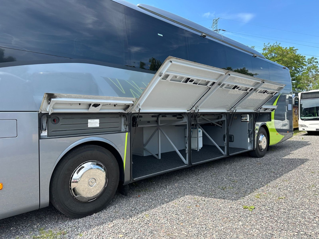 Mercedes-Benz Tourismo E 15 RHD (wenig Km*TOP*DE) - Туристически автобус: снимка 5 Mercedes-Benz Tourismo E 15 RHD (wenig Km*TOP*DE) - Туристически автобус: снимка 5