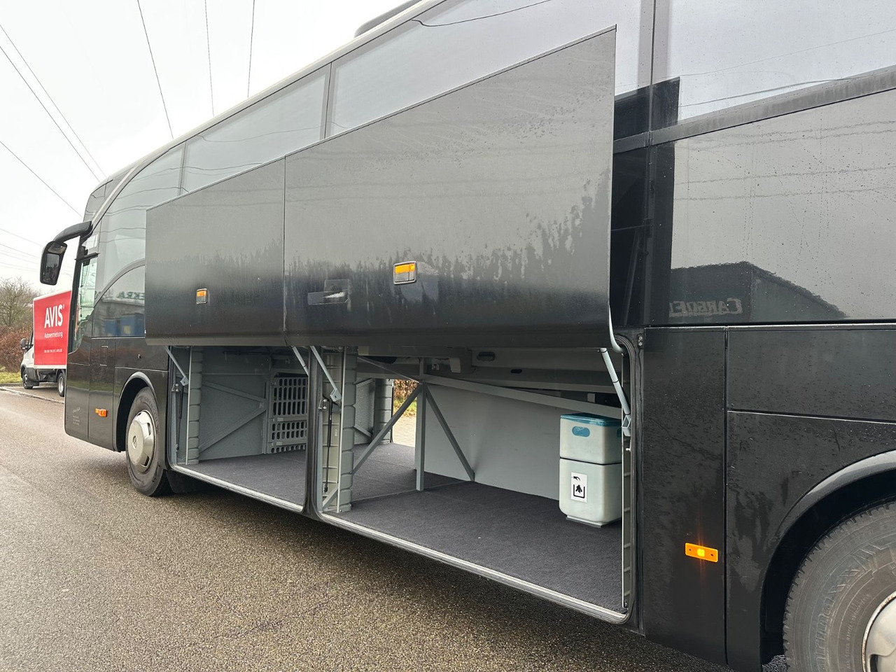 Mercedes-Benz Tourismo O350 15 RHD (205 tKm*DE*TOP) - Туристически автобус: снимка 4 Mercedes-Benz Tourismo O350 15 RHD (205 tKm*DE*TOP) - Туристически автобус: снимка 4