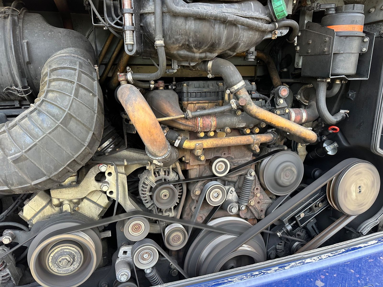 Mercedes-Benz Tourismo O350 17 RHD-L (59Sitze*DE*TOP) - Туристически автобус: снимка 3 Mercedes-Benz Tourismo O350 17 RHD-L (59Sitze*DE*TOP) - Туристически автобус: снимка 3