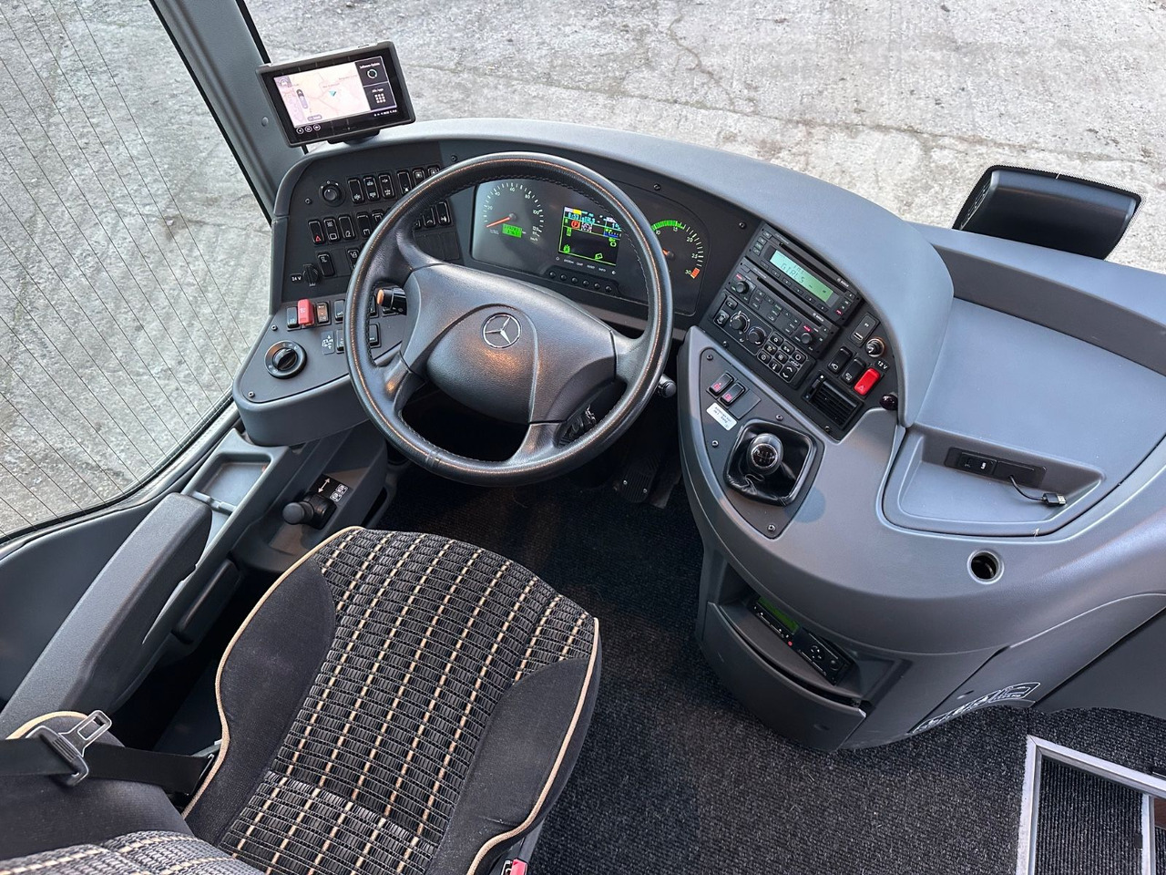 Mercedes-Benz Tourismo RH-K (wenig Km*DE*TOP) S511 HD - Туристически автобус: снимка 5 Mercedes-Benz Tourismo RH-K (wenig Km*DE*TOP) S511 HD - Туристически автобус: снимка 5