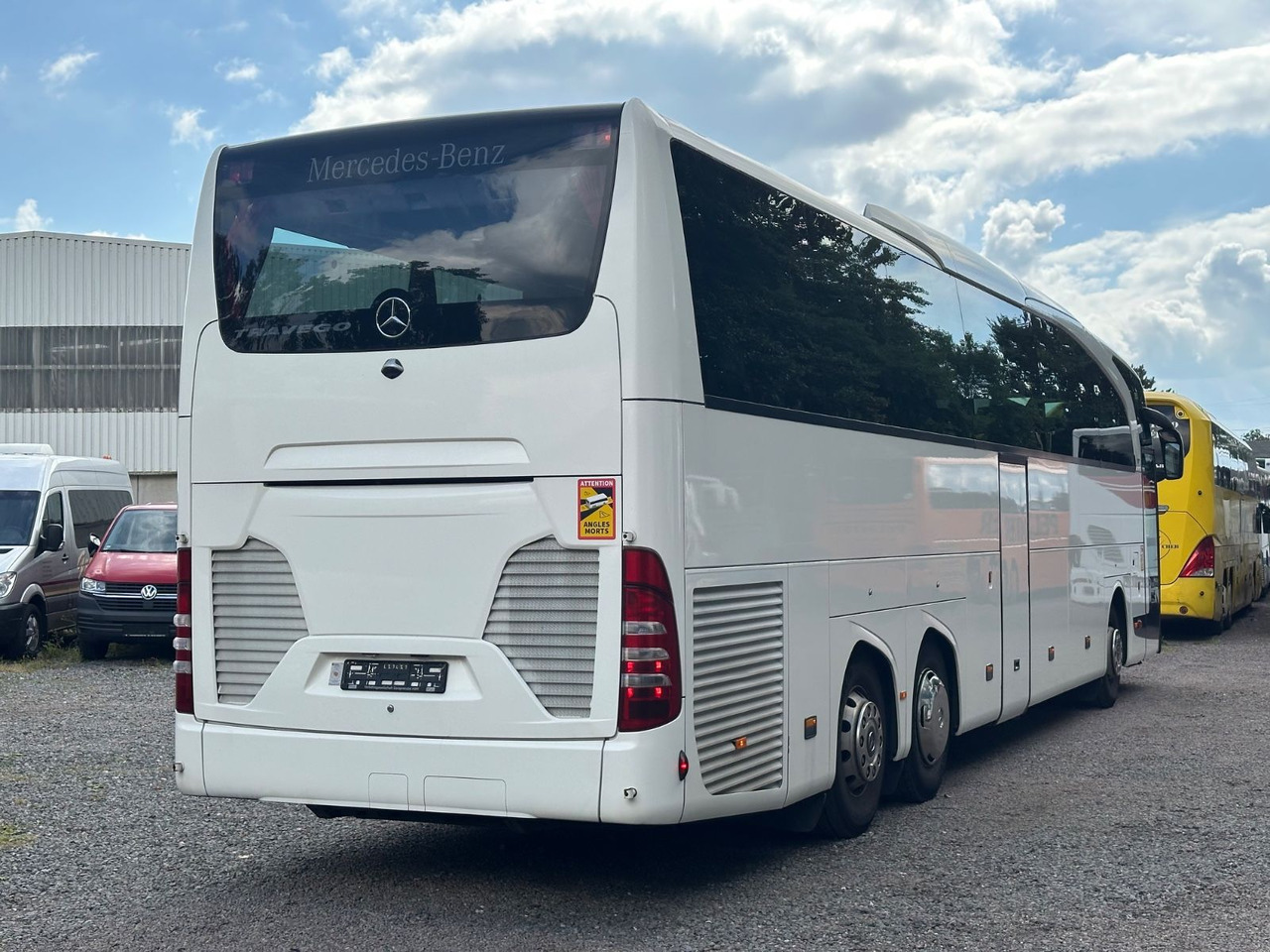 Mercedes-Benz Travego O580 16 RHD-M (LuxLine*Euro 6*TOP*DE) - Туристически автобус: снимка 2 Mercedes-Benz Travego O580 16 RHD-M (LuxLine*Euro 6*TOP*DE) - Туристически автобус: снимка 2