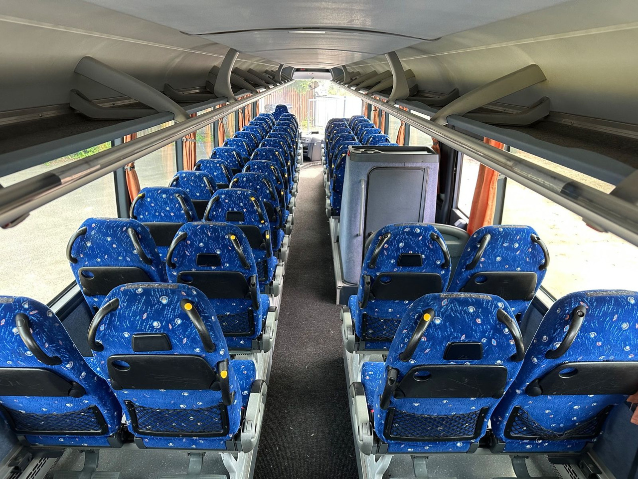 Лизинг на Neoplan P25 Trendliner 3516ÜC Klimaanlage*WC*57 Sitze Neoplan P25 Trendliner 3516ÜC Klimaanlage*WC*57 Sitze Neoplan P25 Trendliner 3516ÜC Klimaanlage*WC*57 Sitze Neoplan P25 Trendliner 3516ÜC Klimaanlage*WC*57 Sitze: снимка 18