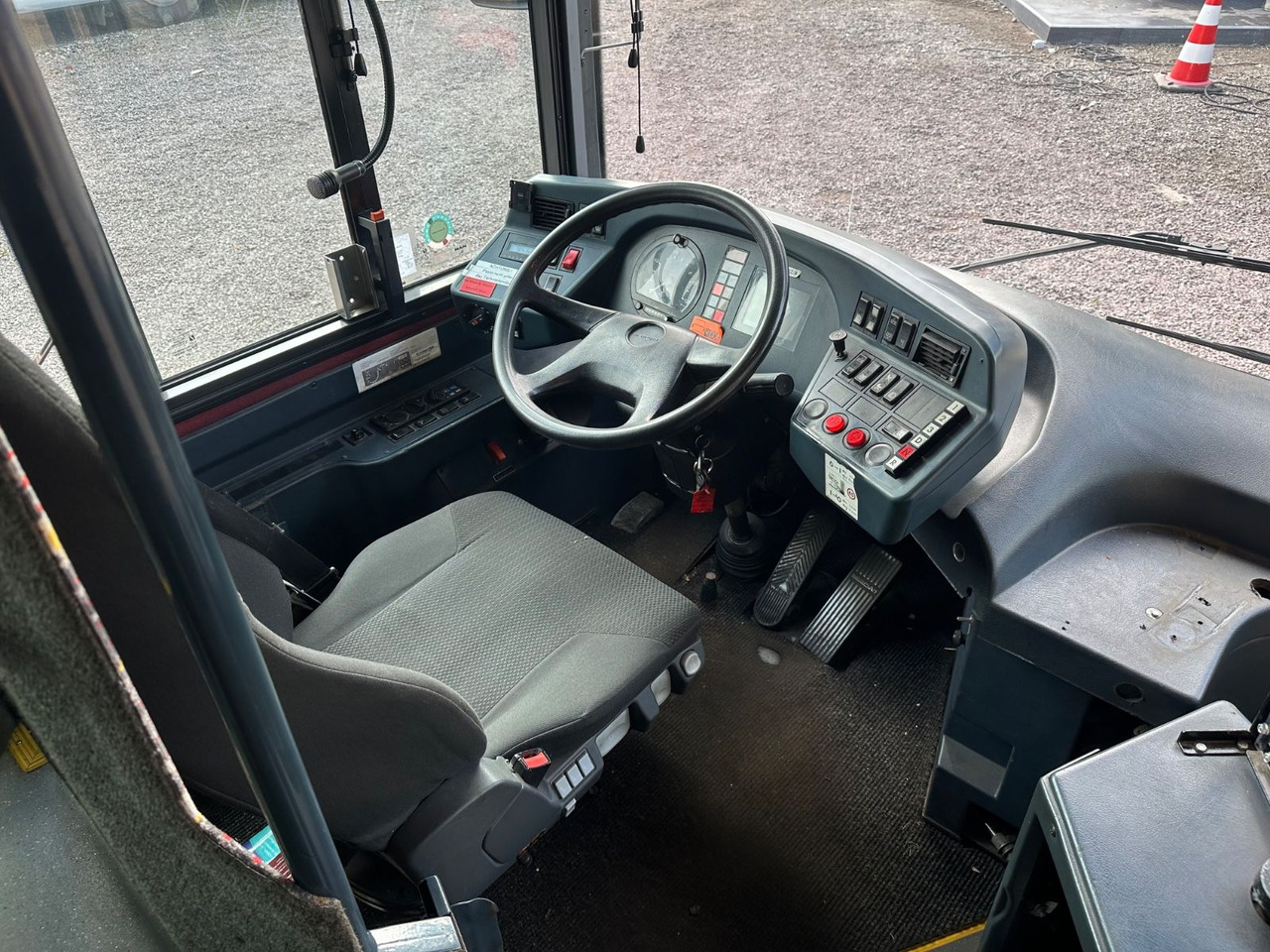 Neoplan PD9 N 4426/3 Centroliner (Motor neu*TÜV 03.26) - Двуетажен автобус: снимка 4 Neoplan PD9 N 4426/3 Centroliner (Motor neu*TÜV 03.26) - Двуетажен автобус: снимка 4