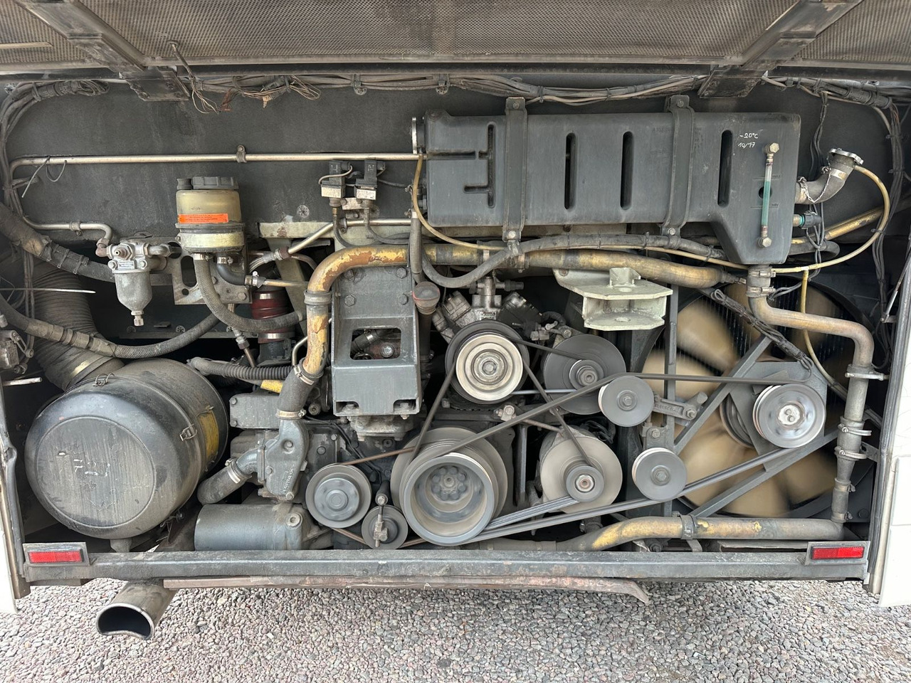 Setra S 315 UL (56 Sitze*Klima*Schalt*TOP) - Междуградски автобус: снимка 4 Setra S 315 UL (56 Sitze*Klima*Schalt*TOP) - Междуградски автобус: снимка 4