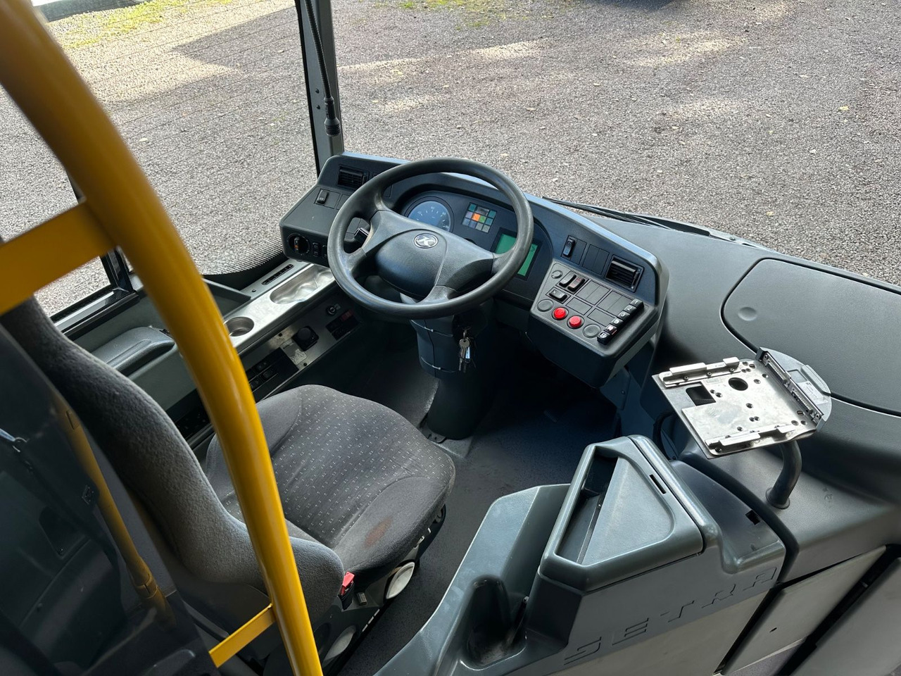 Setra S 415 NF (Euro 5) - Градски автобус: снимка 4 Setra S 415 NF (Euro 5) - Градски автобус: снимка 4