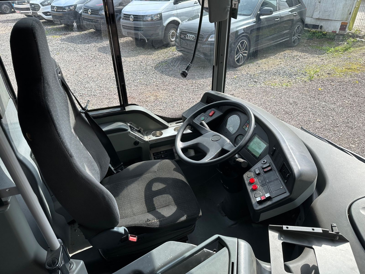 Setra S 415 NF (Klima*Euro 5) - Градски автобус: снимка 4 Setra S 415 NF (Klima*Euro 5) - Градски автобус: снимка 4