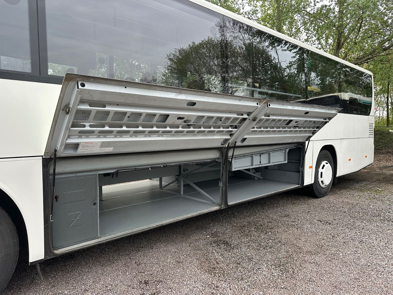 Setra S 415 UL (Euro 5*DE) - Туристически автобус: снимка 4 Setra S 415 UL (Euro 5*DE) - Туристически автобус: снимка 4