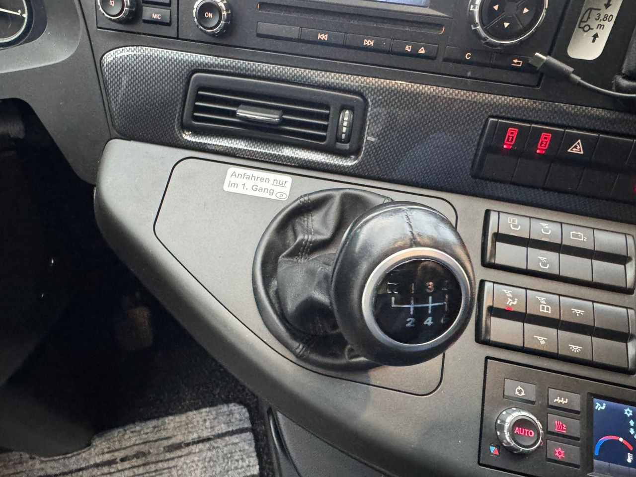 Лизинг на  Setra S 511 HD (Küche*WC*DE-Bus*257.tKm) Setra S 511 HD (Küche*WC*DE-Bus*257.tKm): снимка 7