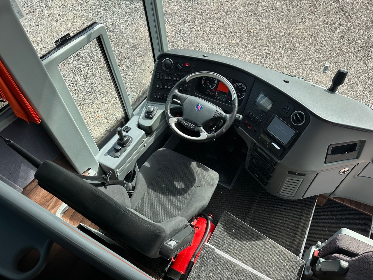 Vanhool VanHool x Scania TX 16 ACRON 6x2 (Euro6*55 Sitze - Туристически автобус: снимка 4 Vanhool VanHool x Scania TX 16 ACRON 6x2 (Euro6*55 Sitze - Туристически автобус: снимка 4